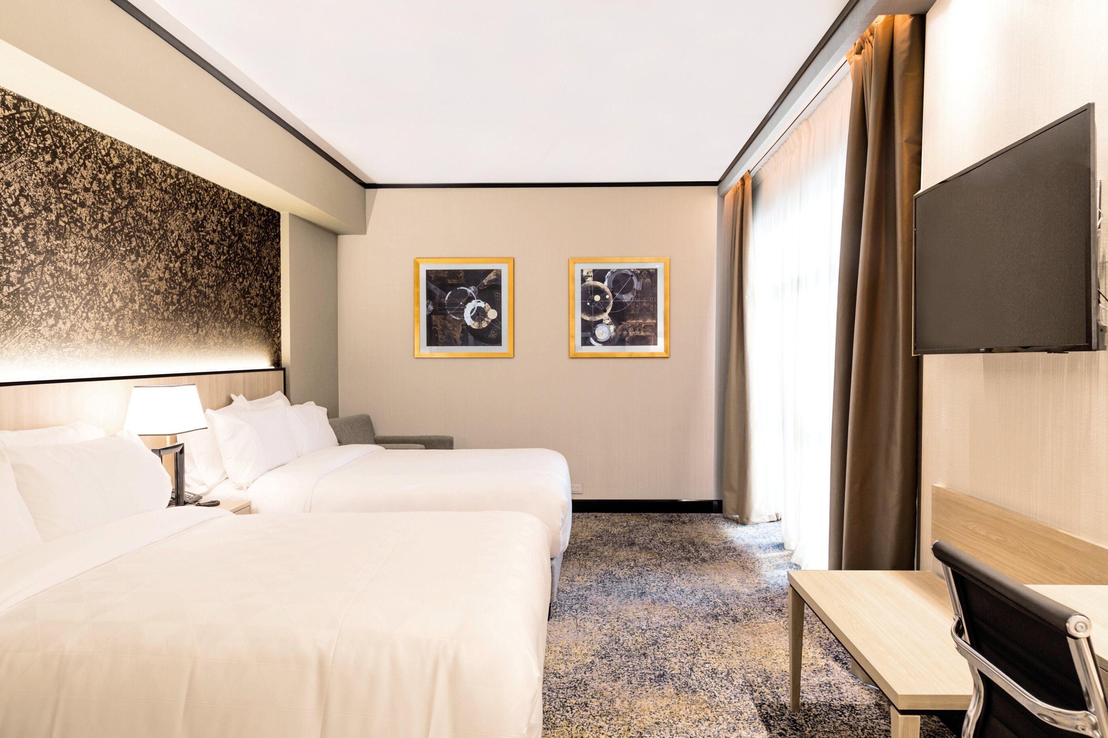Queen Room Two Queen Beds Executive Level Non-Smoking,1742682423:JPEG